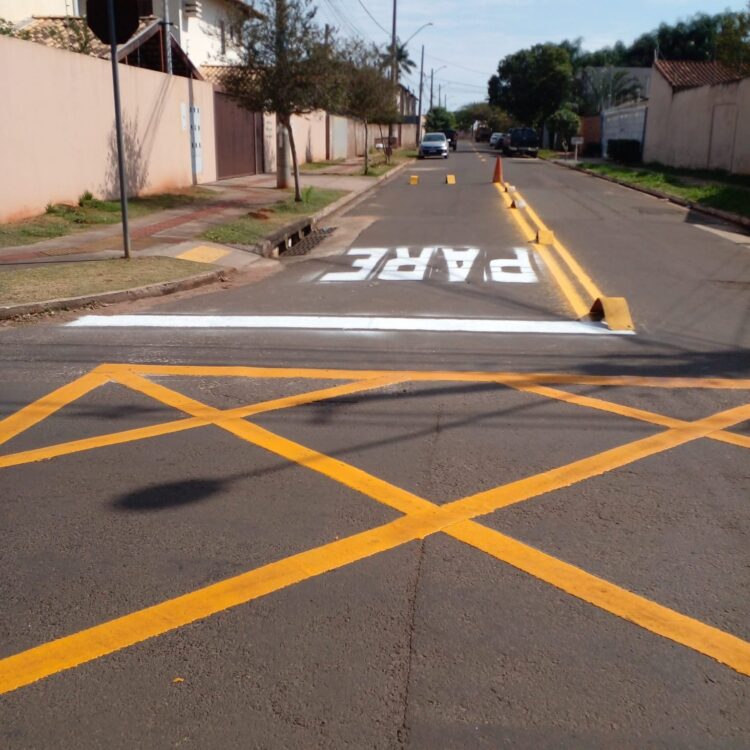 Prefeitura reforça sinalização no Seminário para garantir maior fluidez no trânsito