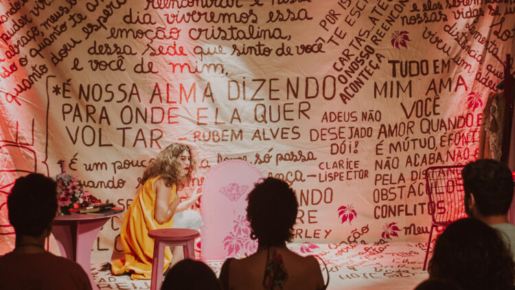 Cena Aberta prorroga prazo de inscrições para grupos do MS inscreverem peças de teatro