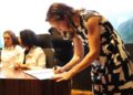 Procuradora-chefe firma compromisso do MPT-MS pela paridade de gênero em evento