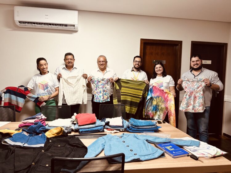CCR MSVia arrecada 1,2 mil peças de roupas para APAEs de Mato Grosso do Sul