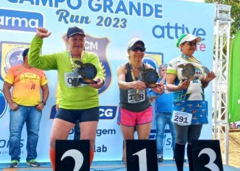 Cida Cesca corre 5 km e conquista mais um pódio para sua coleção