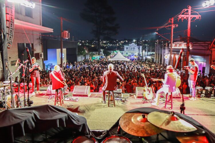 1ª edição do Festival Reviva Mais Campo Grande movimenta Esplanada em 4 dias de atrações