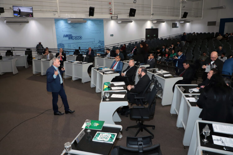 Na Câmara, representante da Sefaz fala sobre importância da educação fiscal em escolas municipais