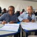 Prefeitura entrega contratos de regularização fundiária para mais de 320 famílias da Capital