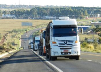 Produtos do agro lideram fluxo do transporte rodoviário de cargas em MS e no Brasil