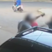 Imagem mostra homem agredindo mulher em conveniência do São Conrado