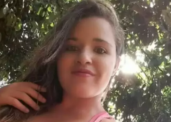 Morre Natália, após atear fogo no próprio corpo, apesar da polícia não descartar feminicídio