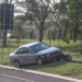Gestante é socorrida por susto, após colisão entre S-10 e Civic, que parou no canteiro da Afonso Pena