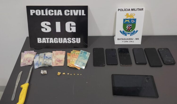 Motorista que estaria em cárcere é encontrado em casa de traficante fumando crack