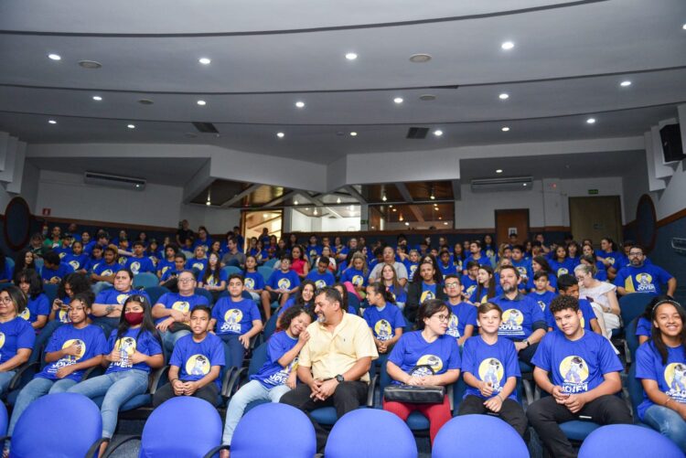 CGM realiza circuito de palestras para dar andamento em projeto Controlador Jovem