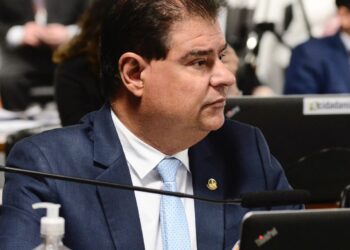 Parecer de senador para valorização à ciência e aos pesquisadores é aprovado na Comissão de Educação