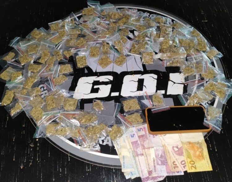 Polícia Civil: Traficante é preso no Lageado assim que passava droga para usuário