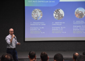Fiems realiza palestra para militares da Escola de Comando e Estado-Maior do Exército