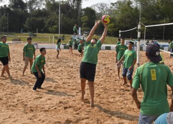 À beira do rio Taquari, festival movimenta Coxim com esportes de praia e atividades de lazer