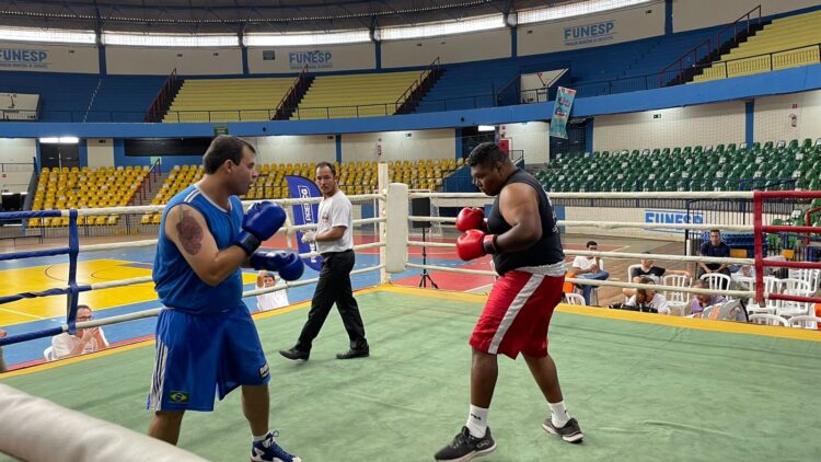 Com apoio do Governo, 20º Estadual de Boxe reuniu lutadores de 10 municípios, na Capital