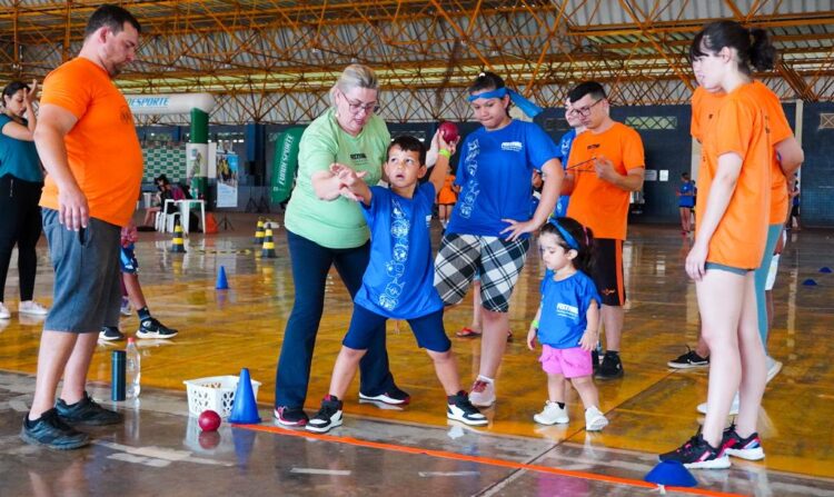 Festival Paralímpico celebra a inclusão de crianças e adolescentes com experiências esportivas