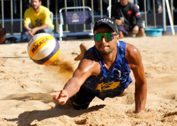 Beneficiário do Bolsa Atleta, Arthur Mariano é campeão do Circuito Brasileiro Vôlei de Praia 2023