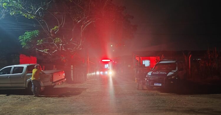 Gestante mata o padrasto a golpes de faca, após ele tentar abusar dela, no Vespasiano Martins