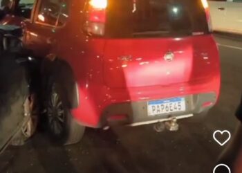 Motorista bêbado colide em pelo menos 8 carros na Gury Marques e deixam feridos