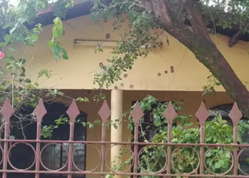 Casa de juízas é alvo de atiradores e fica com marcas de 56 tiros de arma 9 milímetros