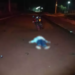 Homem que havia acabado de deixar prisão morre ao bater moto em monte de terra