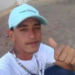 Após voltar da compra de corrente, rapaz é baleado em frente de casa e morre