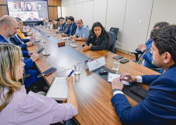 MCom coordena ações emergenciais para restabelecer comunicações nas áreas afetadas por ciclone no Sul