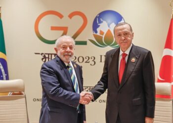 Lula se reúne com o presidente da Turquia durante Cúpula do G20