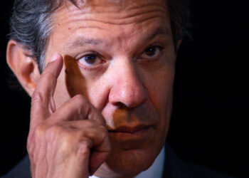 Ameaça de veto ao Brasil por causa do Carf não existe em carta citada por Haddad