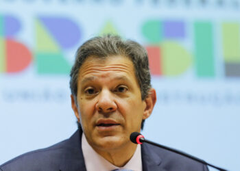 País vive momento que se exige cuidado com o que se aprova no Congresso, diz Haddad