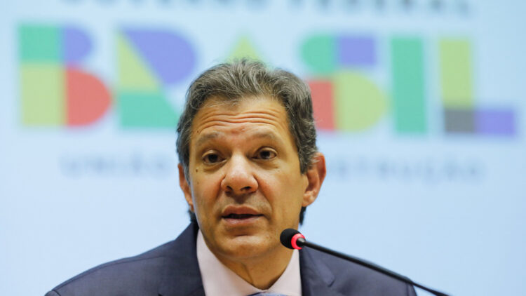 País vive momento que se exige cuidado com o que se aprova no Congresso, diz Haddad
