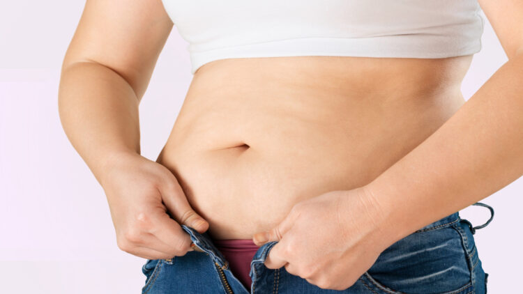 Mulheres, jamais desvalorizem este sintoma grave na barriga