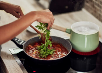 Livre-se do cheiro de comida com este truque muito simples