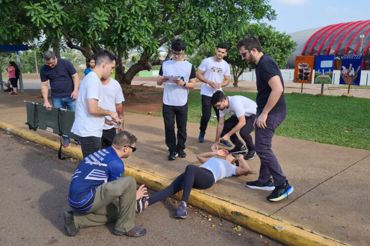 Equipes fazem simulação de atendimento médico da Corrida do Pantanal