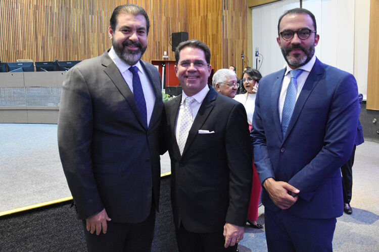 Fiems participa de solenidade em comemoração aos 30 anos do Tribunal Regional do Trabalho em MS