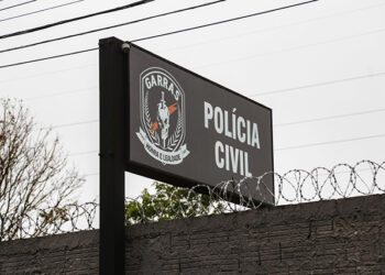 Jovem é preso por estar com adolescente de 16 anos, após notícia de sequestro
