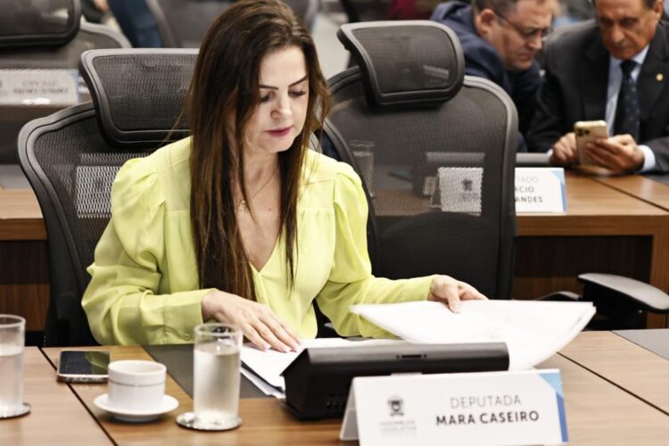 Saúde dos naviraienses recebe atenção da deputada Mara Caseiro