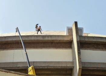 Ginásio Guanandizão recebe isolamento termoacústico