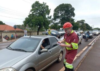 CCR MSVia auxilia romeiros na BR-163 no Dia de Nossa Senhora Aparecida, em Dourados