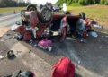 Carro com motorista de aplicativo de MS capota e mata duas pessoas em rodovia de SP