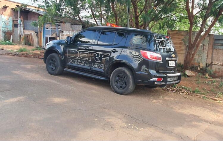 No Morada Verde, 2 criminosos de associação para o tráfico e 1 foragido são presos