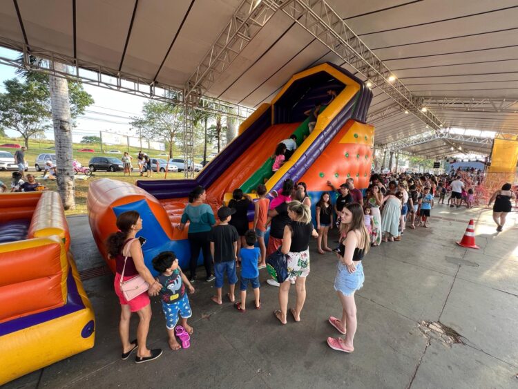 Vila Morena abre às 9h para receber a criançada com brinquedos e muita diversão