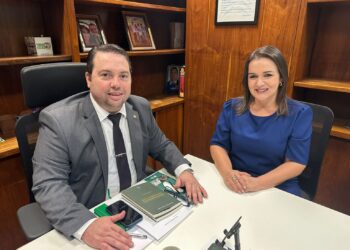 Prefeita busca recursos em Brasília para obras e equipamentos para Saúde da Capital