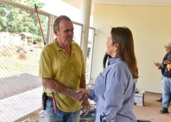 Prefeitura realiza mutirão para preparar cemitérios públicos para o Dia dos Finados