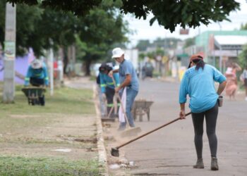 Prefeitura mantém equipes diariamente nas 7 regiões para cuidar da limpeza da Capital