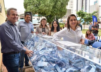 Prefeitura entrega prêmios e realiza 3º sorteio do programa IPTU Dá Prêmios 2023