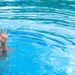 Menino de 5 anos morre, após se afogar em piscina de casa, em Corumbá