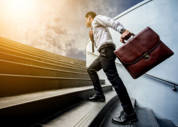 Mercado de trabalho: empresas apostam na ascensão profissional