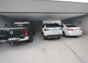Gaeco apreende carros de alto valor em ação contra traficantes, em Dourados e Ponta Porã