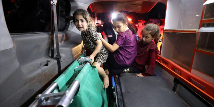 IMAGENS FORTES do horror e brutalidade do ataque a hospital em Gaza